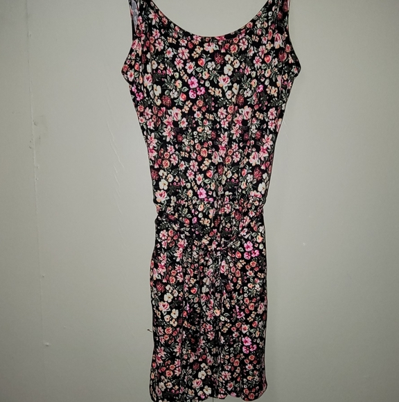 NWT ROMPER! - Picture 5 of 5
